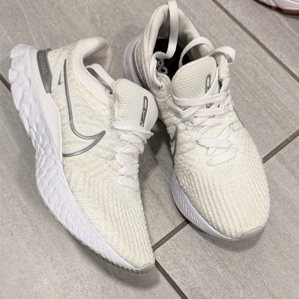 Nike Infinity React Flynit